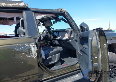 2024 Ford Bronco Raptor z USA, uszkodzony, nr VIN 1FMEE0RR1RLB00446